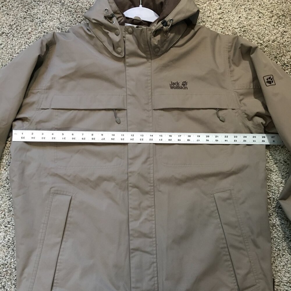 Men's Jack Wolfskin Coat - Picture 6 of 9